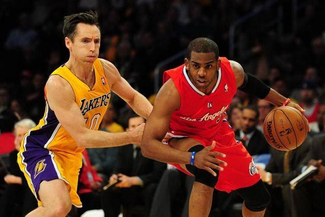 图拉开阵型 图拉开阵型