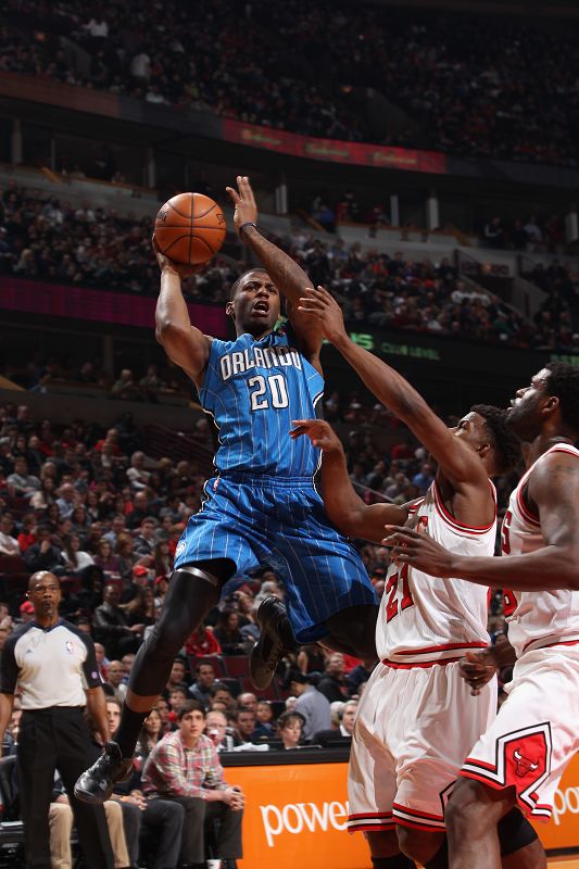 以跨平台联 以跨平台联